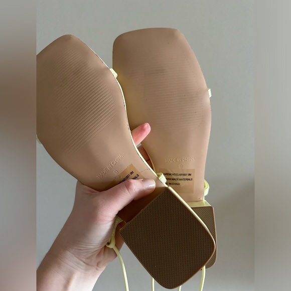 Steve Madden Claremont Sandal - Picture 5 of 6